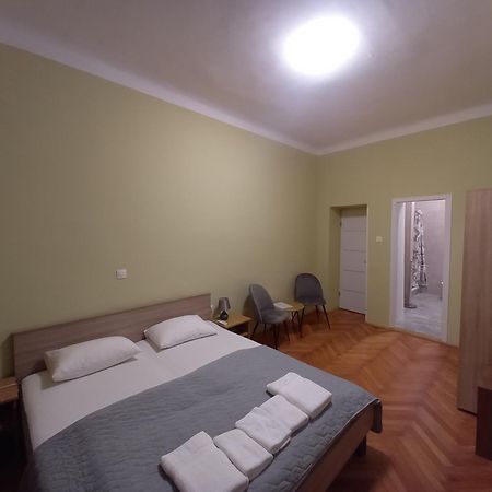Oskar Amphitheater Apartments And Rooms With Free Parking Пула Стая снимка