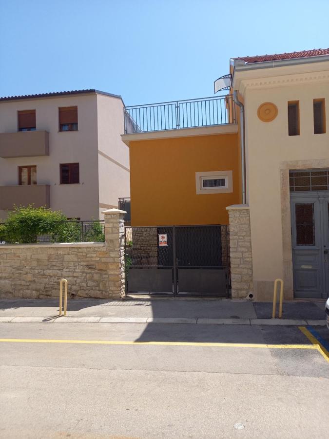 Oskar Amphitheater Apartments And Rooms With Free Parking Пула Екстериор снимка