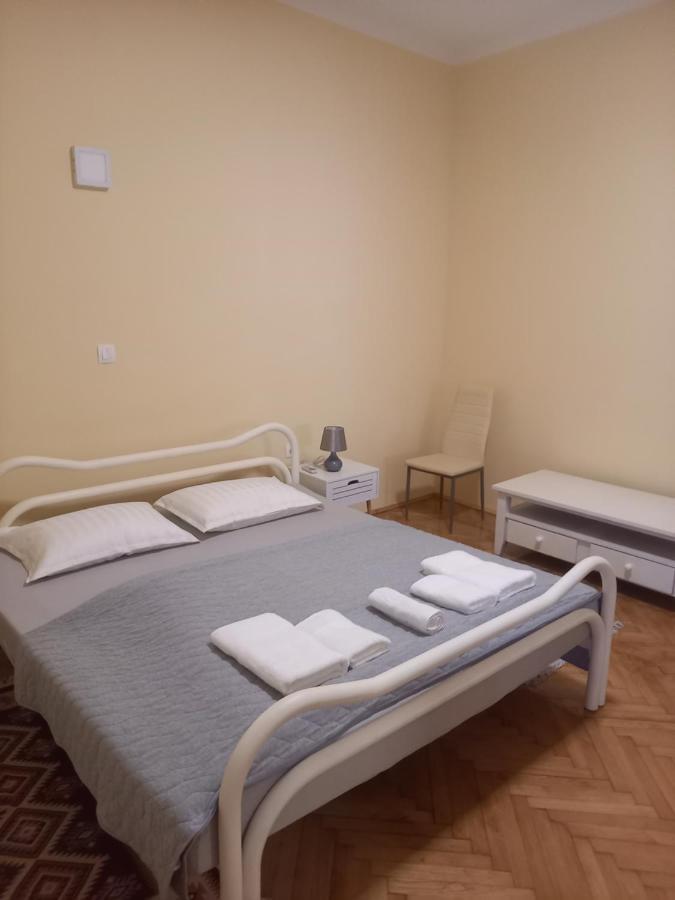 Oskar Amphitheater Apartments And Rooms With Free Parking Пула Стая снимка