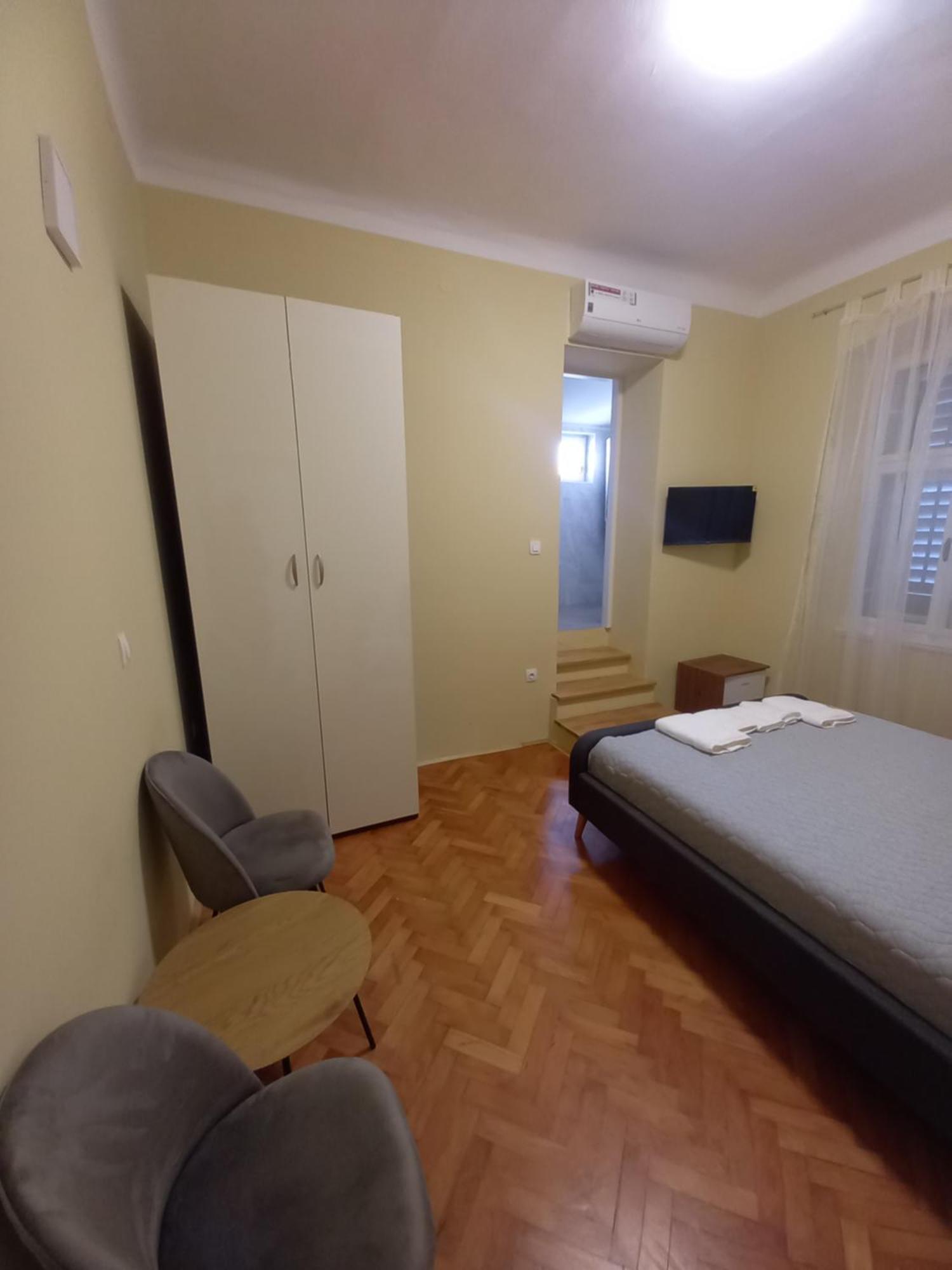 Oskar Amphitheater Apartments And Rooms With Free Parking Пула Стая снимка
